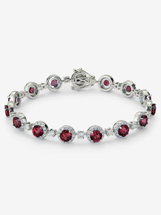 18K white gold bracelet with 17 brilliant-cut rubies totaling 3.74 cts and 187 brilliant-cut diamonds totaling 2.32 cts