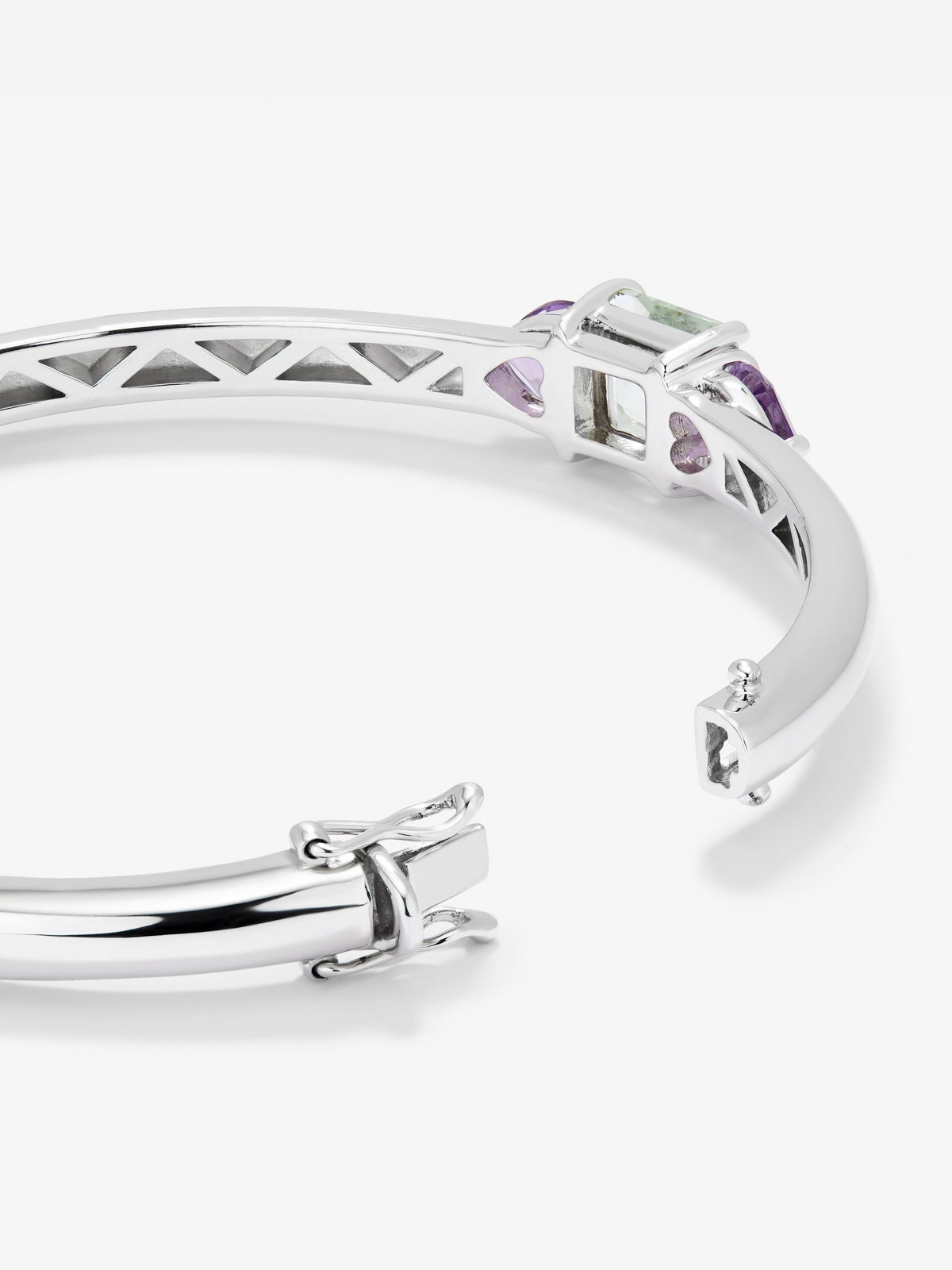 Pulsera de plata 925 con amatista verde en talla cushion de 2,47 cts y amatistas moradas en talla cushion de 1,6 cts