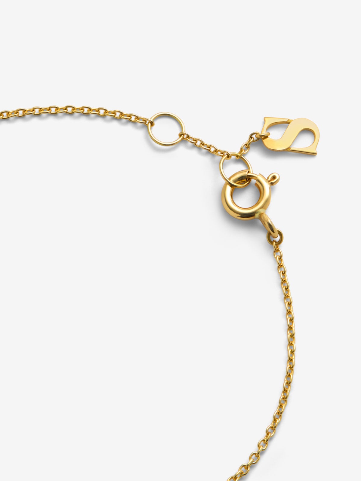 Pulsera de oro amarillo de 18K con diamante en talla brillante de 0,17 cts