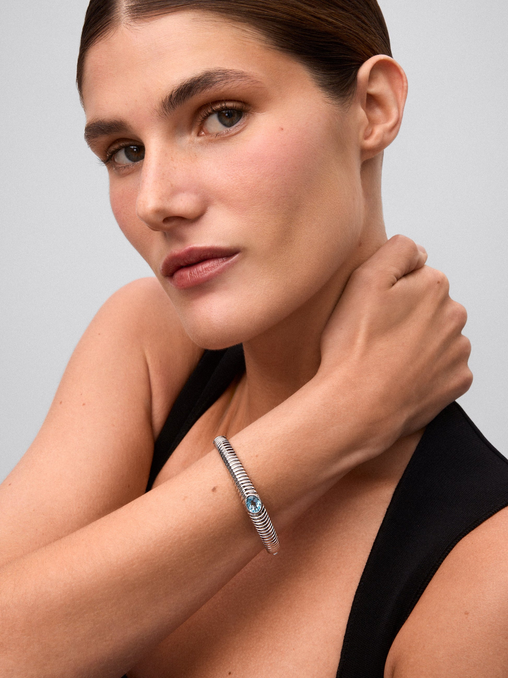 Pulsera de plata 925 con topacio azul swiss