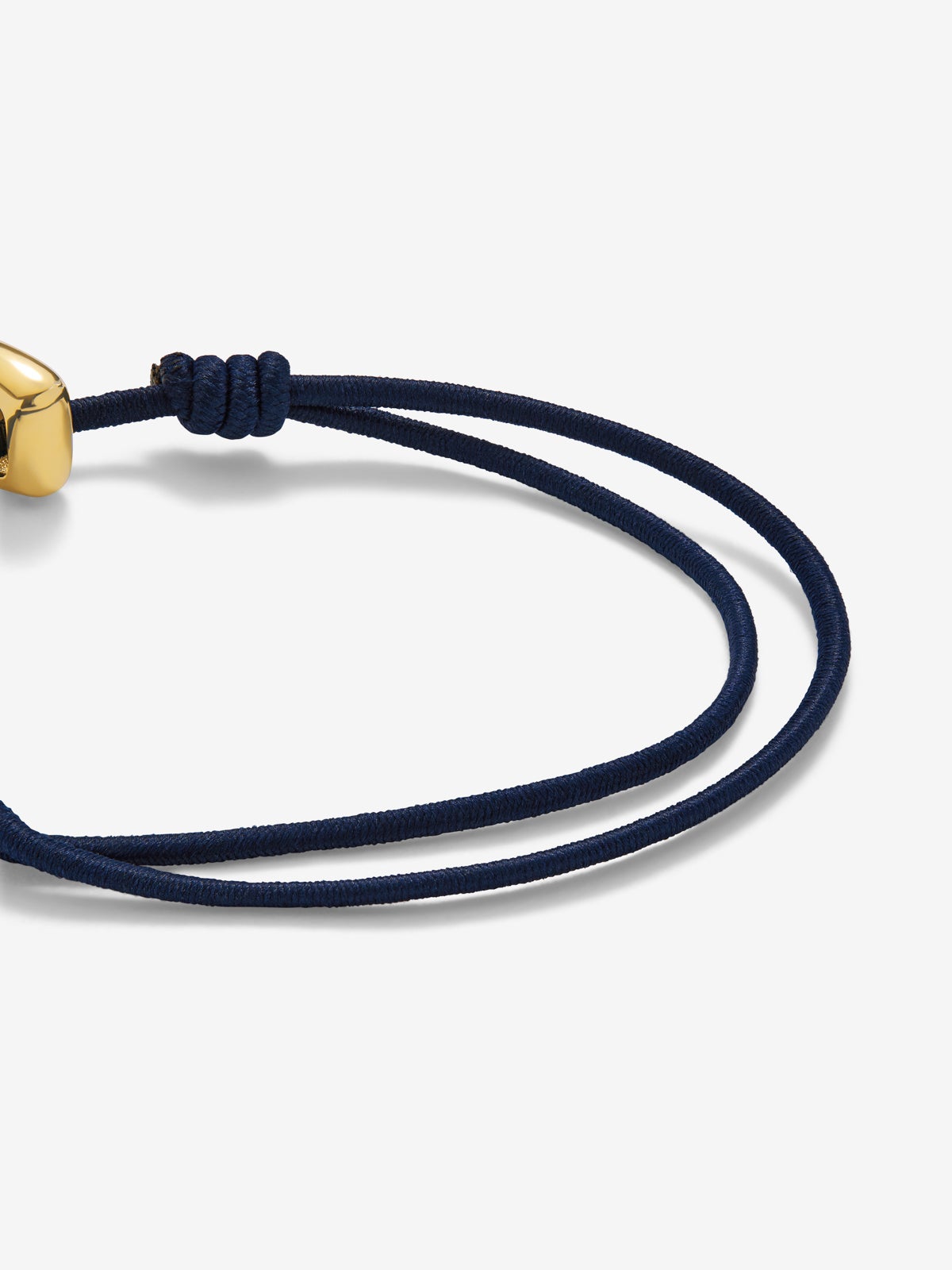 Pulsera de oro amarillo de 18K con 2 diamantes en talla brillante con un total de 0,03 cts