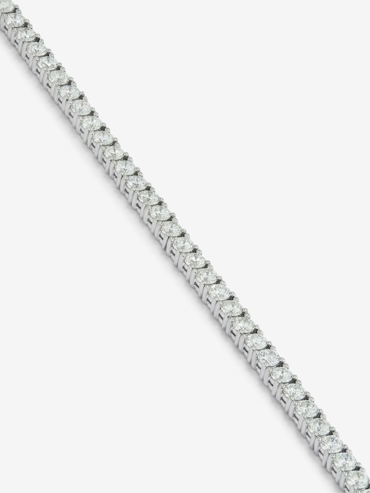 Pulsera rivière de oro blanco de 18K con diamantes en talla brillante