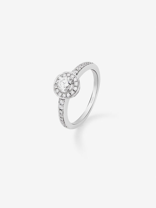 18K White Gold Solitaire Engagement Ring with Diamond Halo