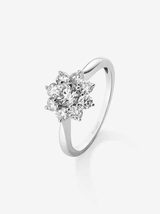 Anillo solitario de compromiso de oro blanco de 18K con diamantes