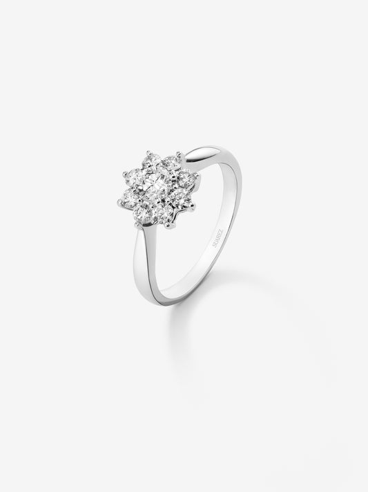 Anillo estrella de compromiso de oro blanco de 18K con diamantes