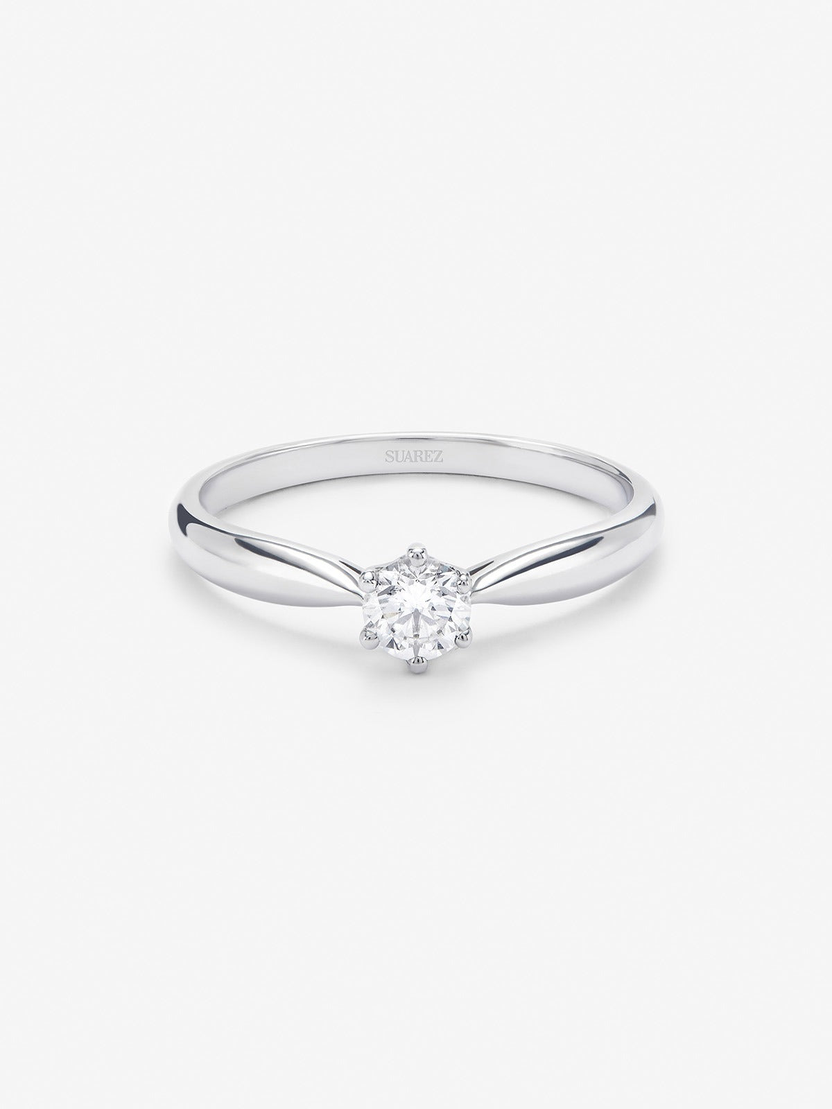 White gold engagement ring with diamond