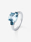 Anillo tresillo de plata con piedras topacio azul Sky central de 3,80cts y topacios azul London