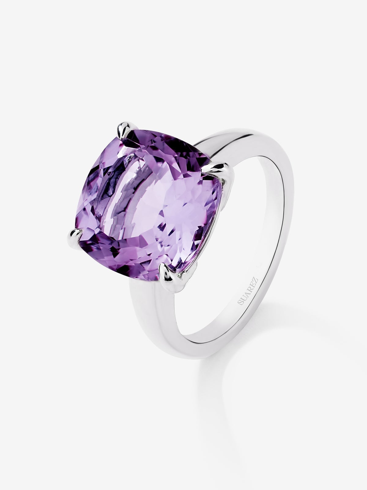 Anillo de plata con amatista morada