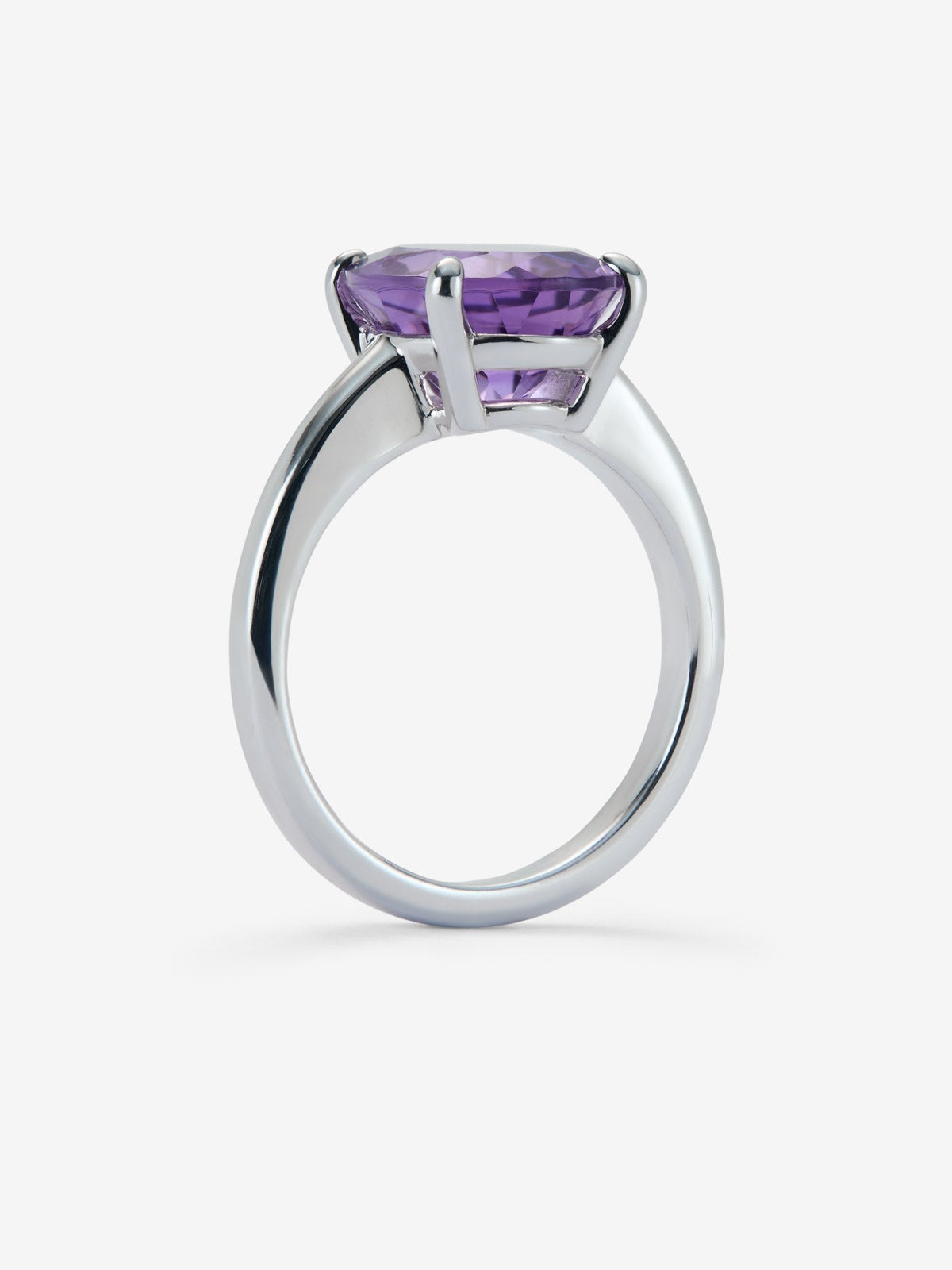 Anillo tipo cocktail de plata 925 con amatista morada