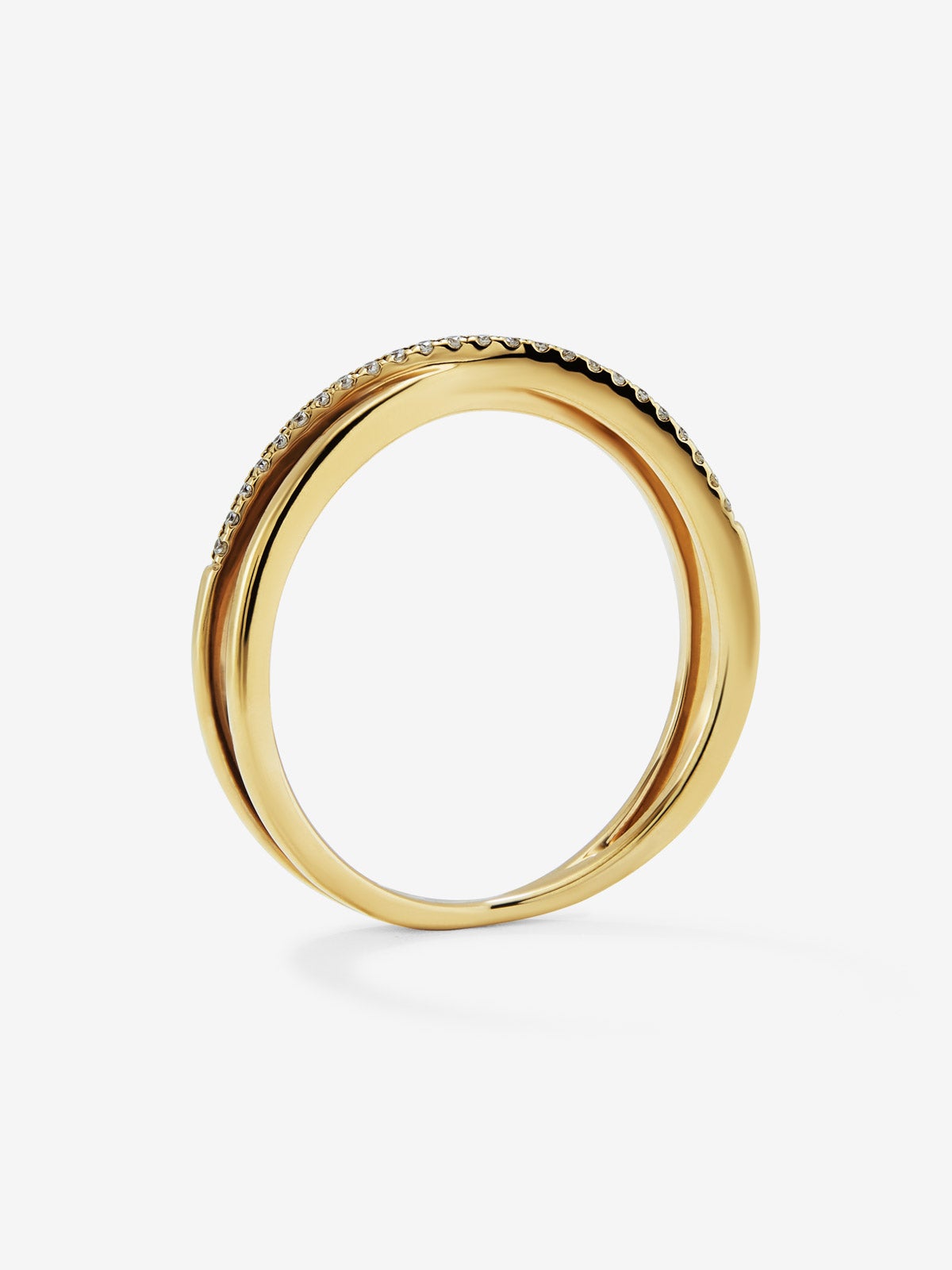 Anillo cruzado de oro amarillo de 18K con pave de diamantes