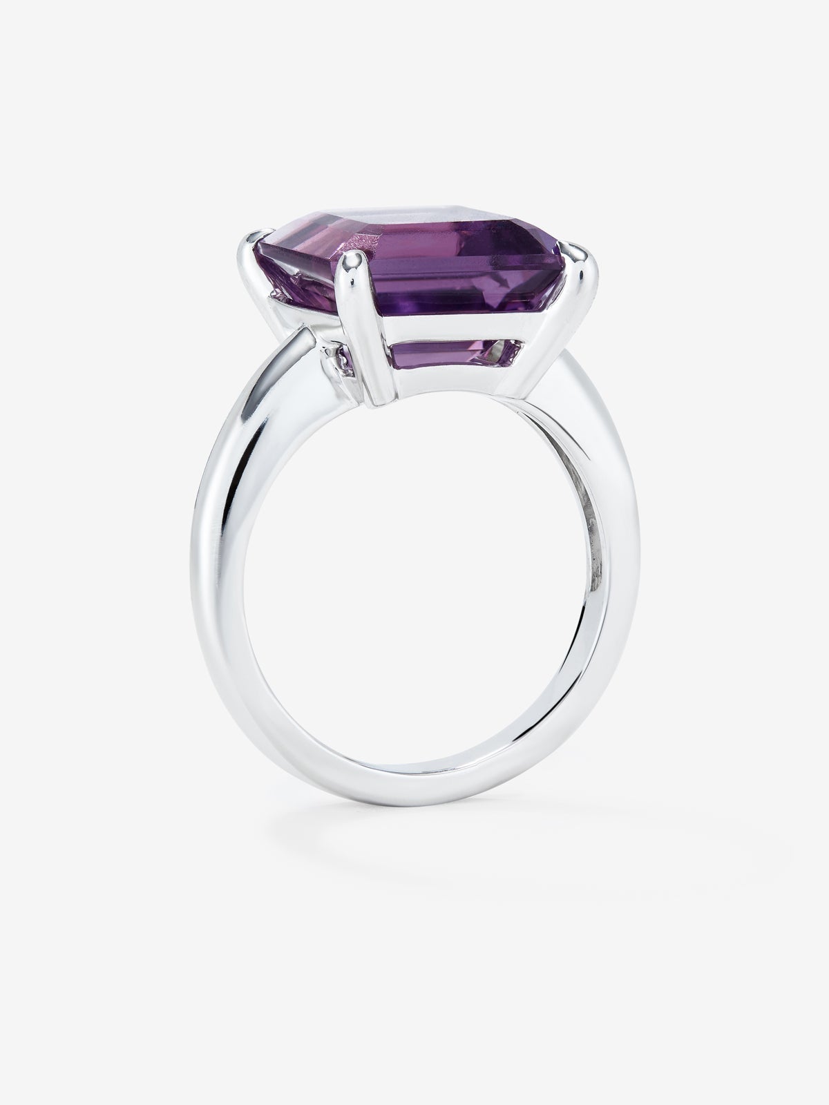 Anillo de plata con piedra amatista morada