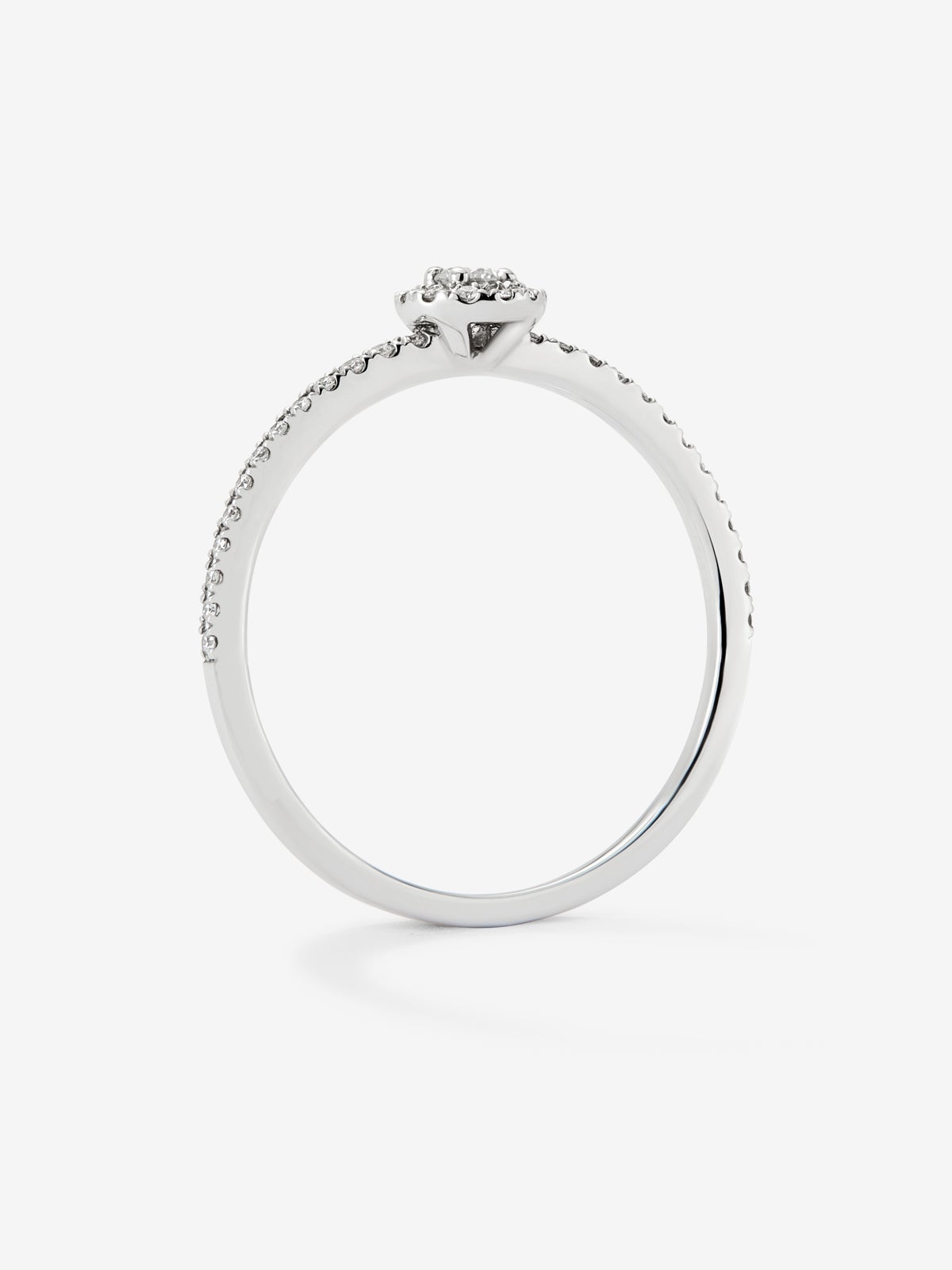 Anillo de oro blanco de 18K con 39 diamantes en talla brillante con un total de 0,16 cts