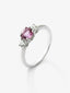 Anillo tresillo de oro blanco de 18K con zafiro rosa en talla brillante de 0,97 cts y 2 diamantes en talla brillante con un total de 0,2 cts