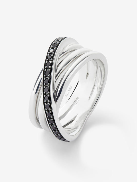 Anillo de plata 925 con pavé de espinelas negras en talla brillante con un total de 0,36 cts