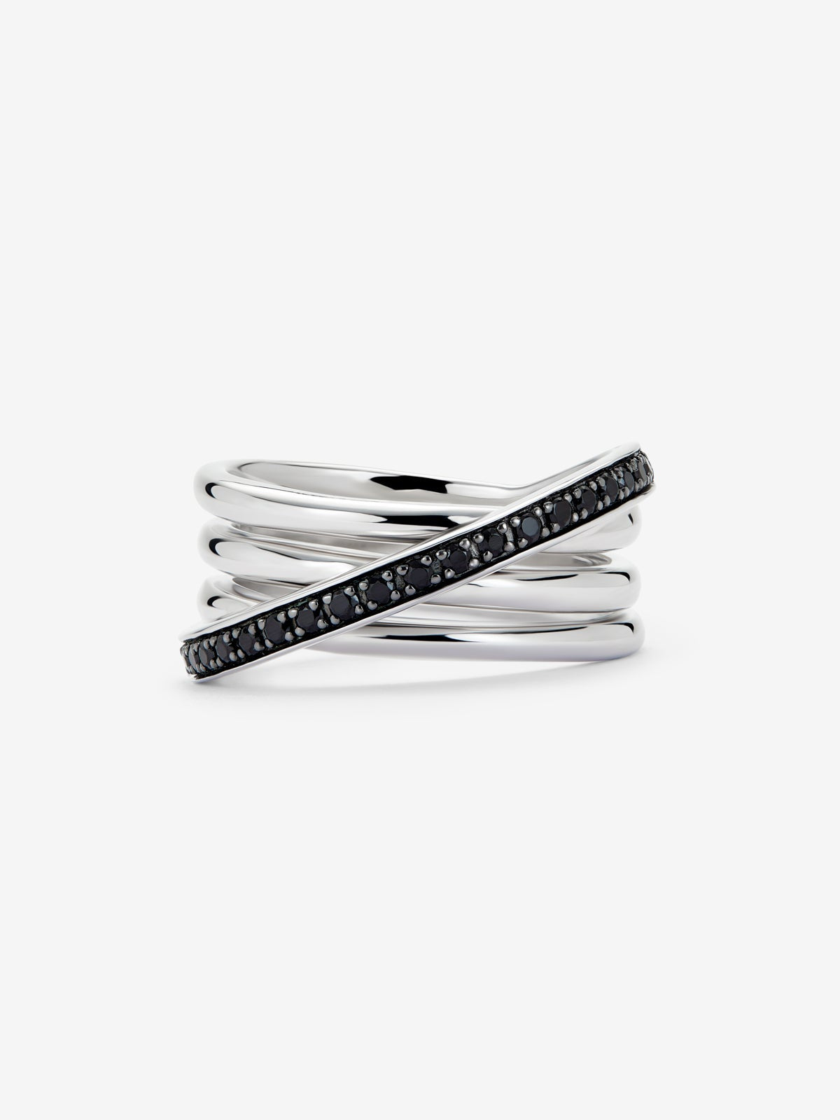 Anillo de plata 925 con pavé de espinelas negras en talla brillante con un total de 0,36 cts