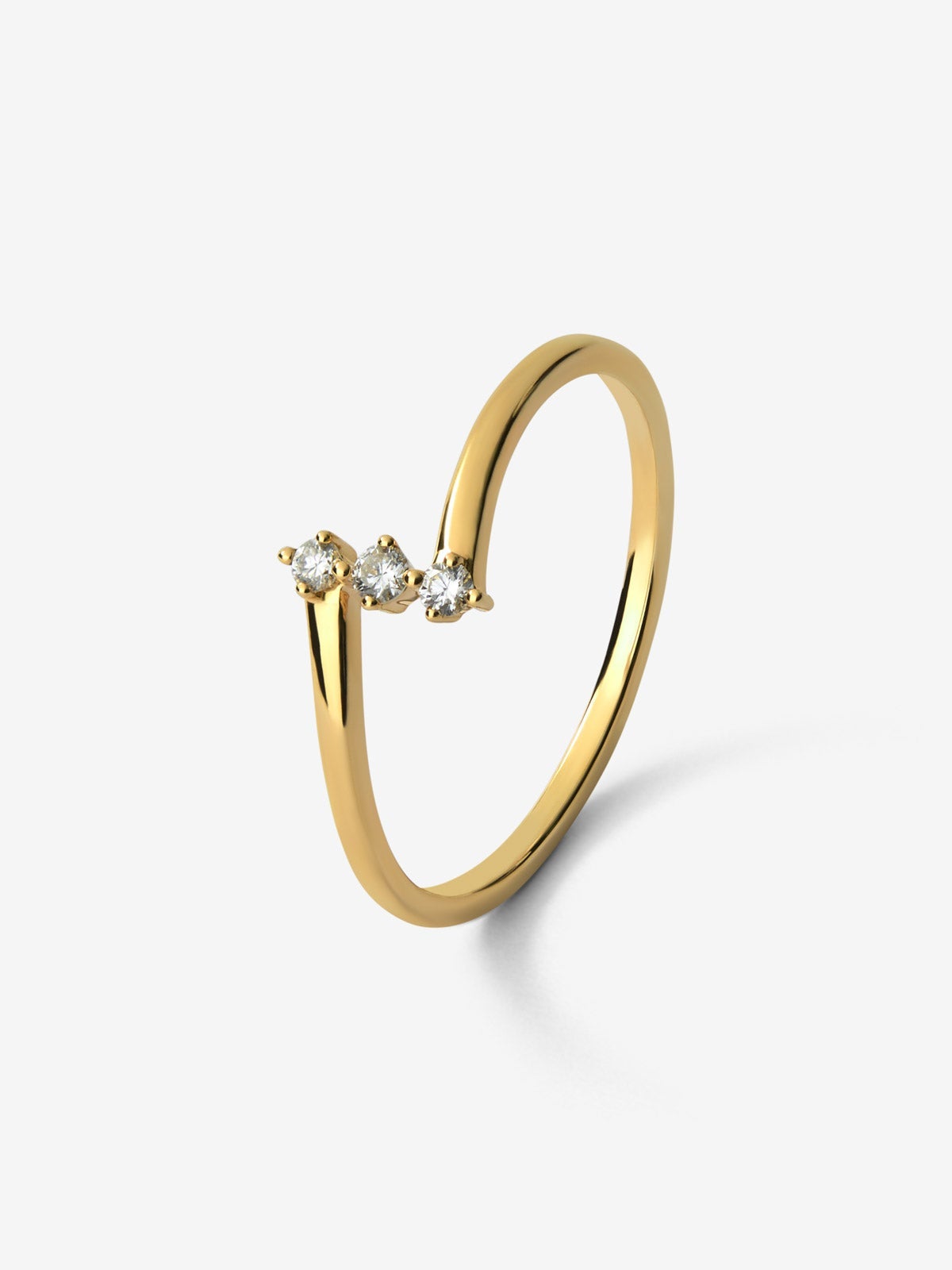 Anillo de oro amarillo de 18K con diamantes en talla brillante de 0,06 cts