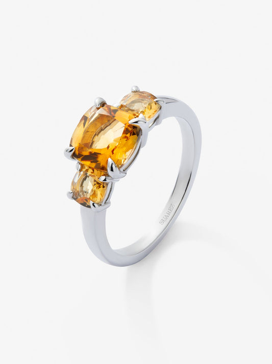 Anillo tresillo de plata 925 con 3 cuarzos citrinos amarillos en talla cushion con un total de 2,15 cts