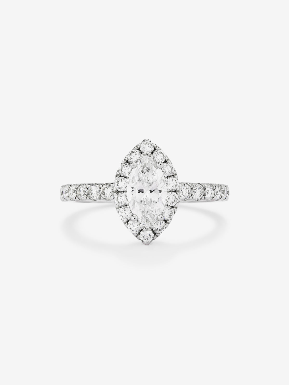 Anillo de oro blanco 18K con diamante en talla marquise con un total de 0,70 cts
