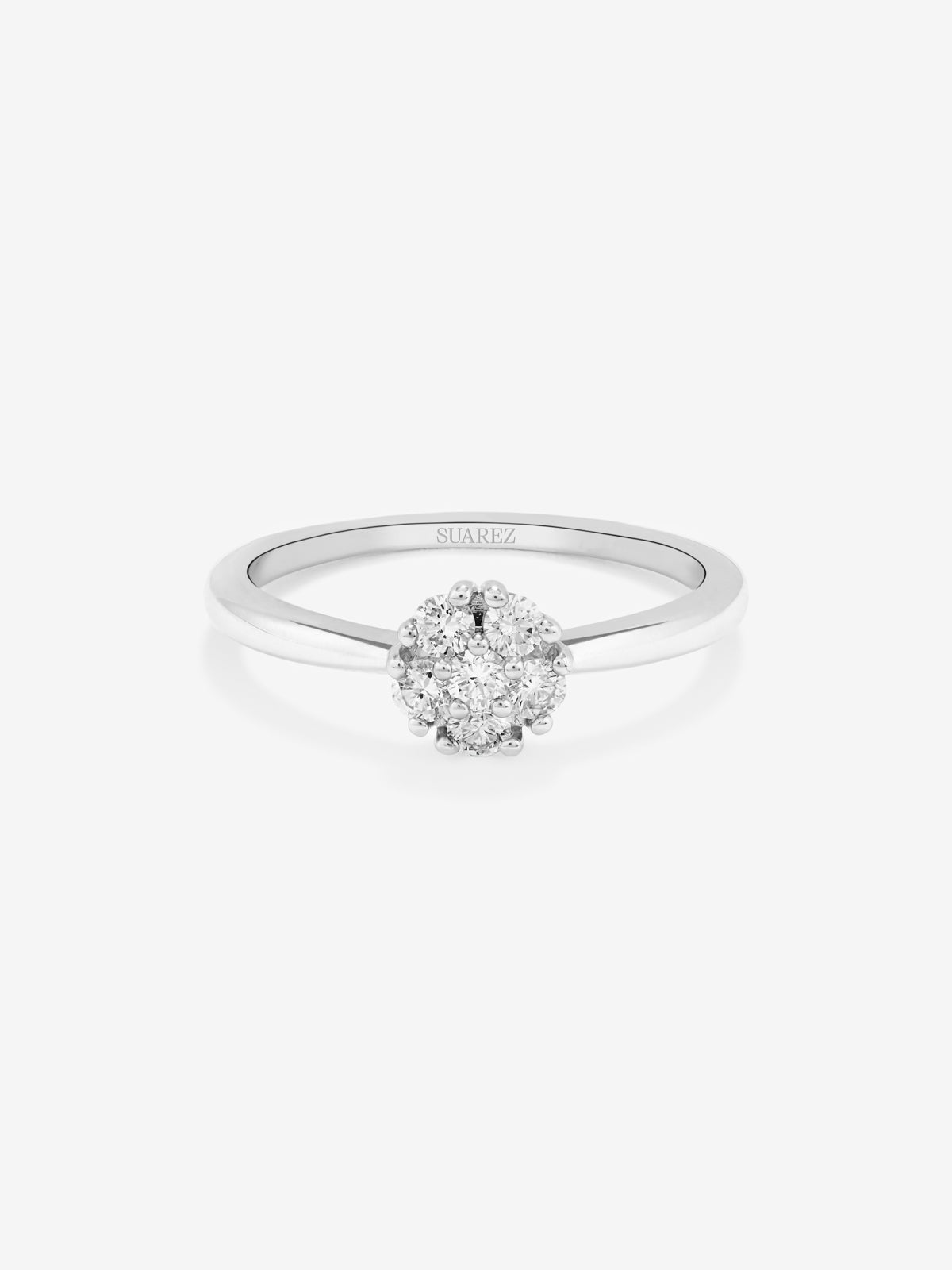 Anillo de oro blanco de 18K de diamantes en pavé