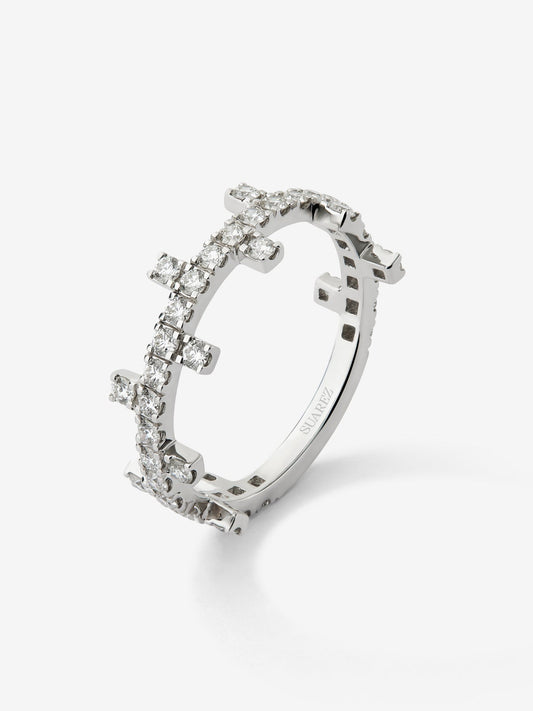 Anillo de oro blanco de 18K con diamantes en talla brillante de 0,7 cts