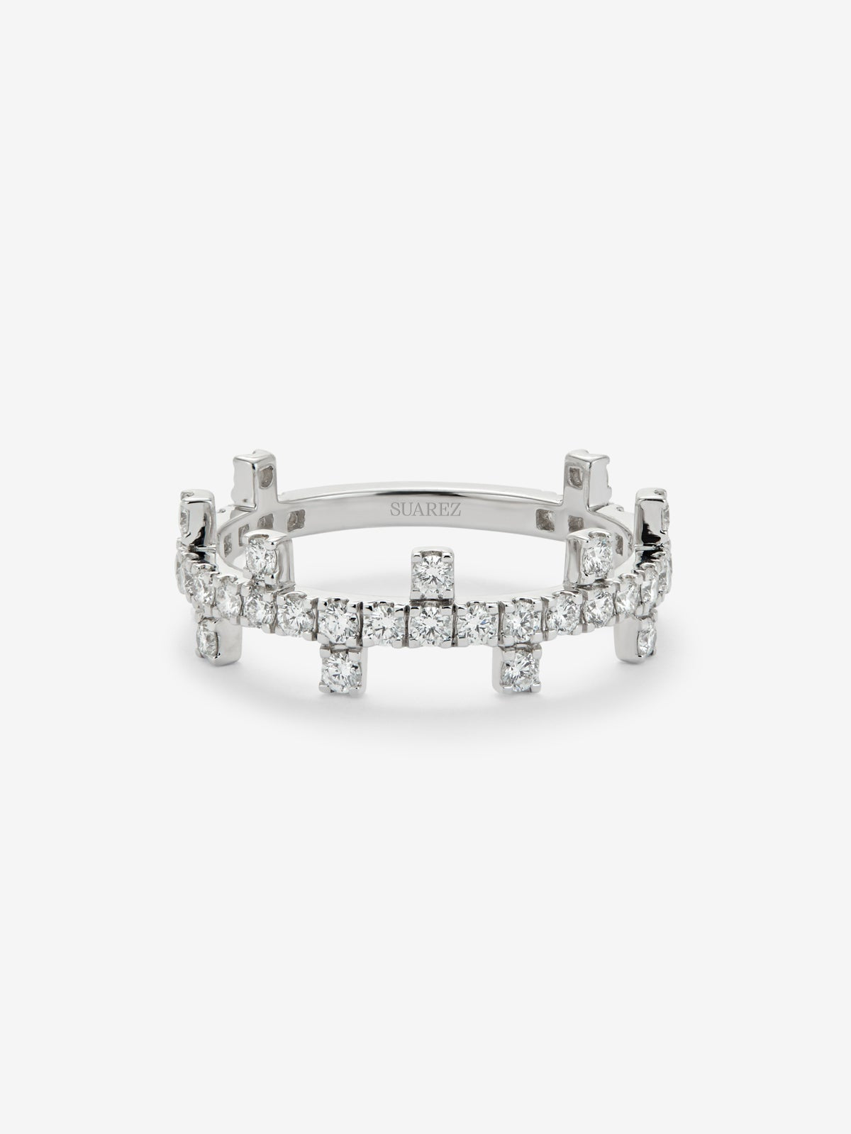 Anillo de oro blanco de 18K con diamantes en talla brillante de 0,7 cts