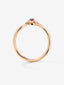 Anillo de oro rosa de 18K con rubí en talla brillante de 0,14 y 4 diamantes en talla brillante con un total de 0,08 cts