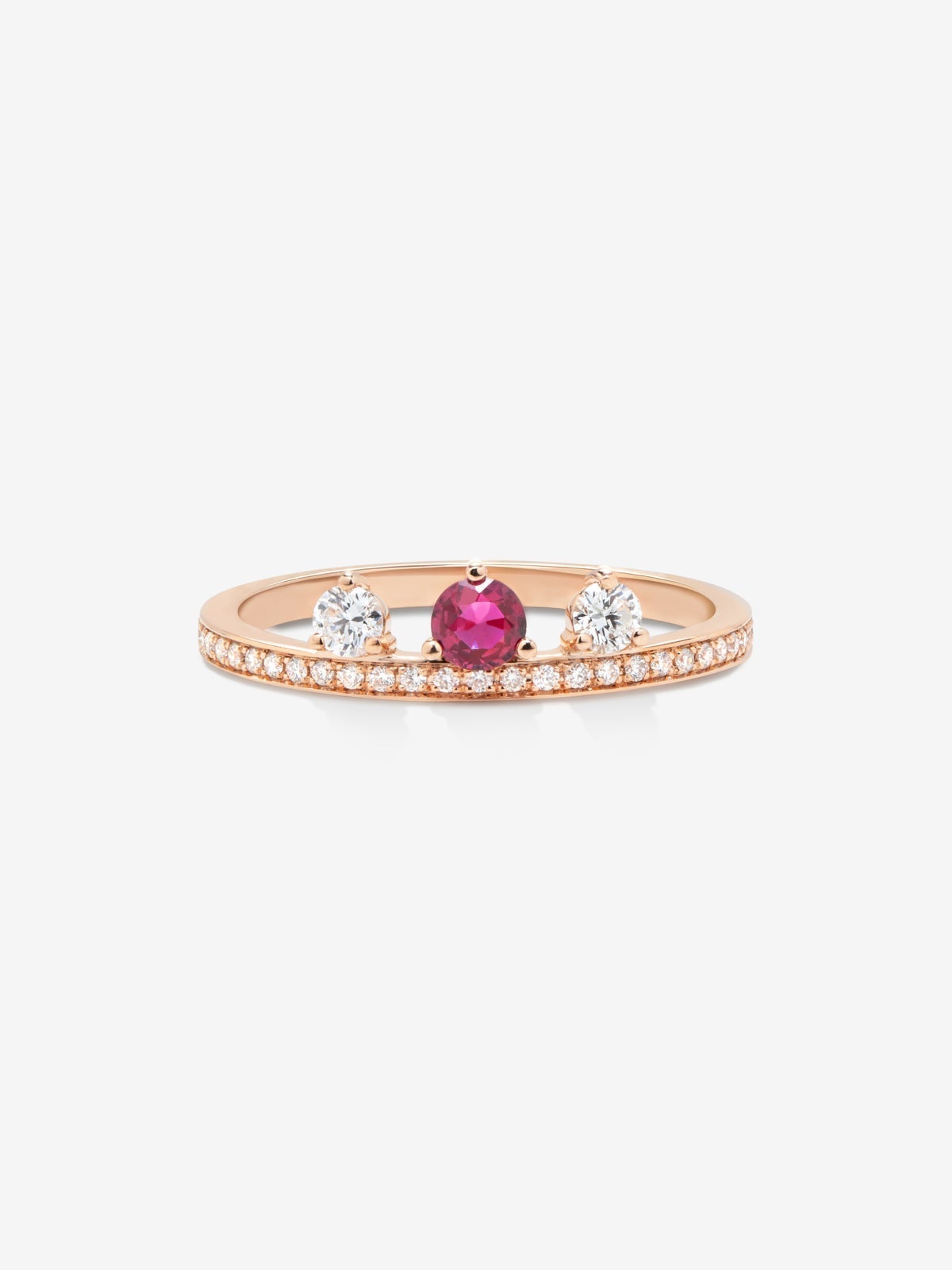 Anillo de oro rosa de 18K con rubí y diamantes