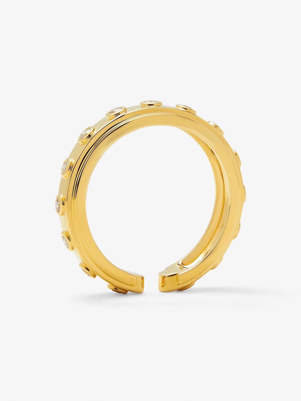 Anillo de oro amarillo de 18K con 16 diamantes en talla brillante con un total de 0,28 cts