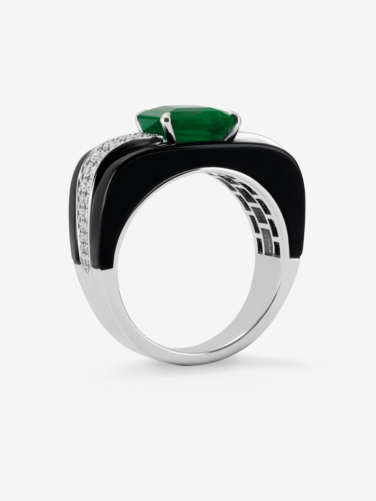 Anillo de Alta Joyería en oro blanco de 18K con esmeralda verde, ónix negro y diamantes