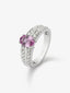 Anillo de oro blanco de 18K con zafiro rosa en talla oval de 1,665 cts y 32 diamantes en talla brillante con un total de 0,54 cts