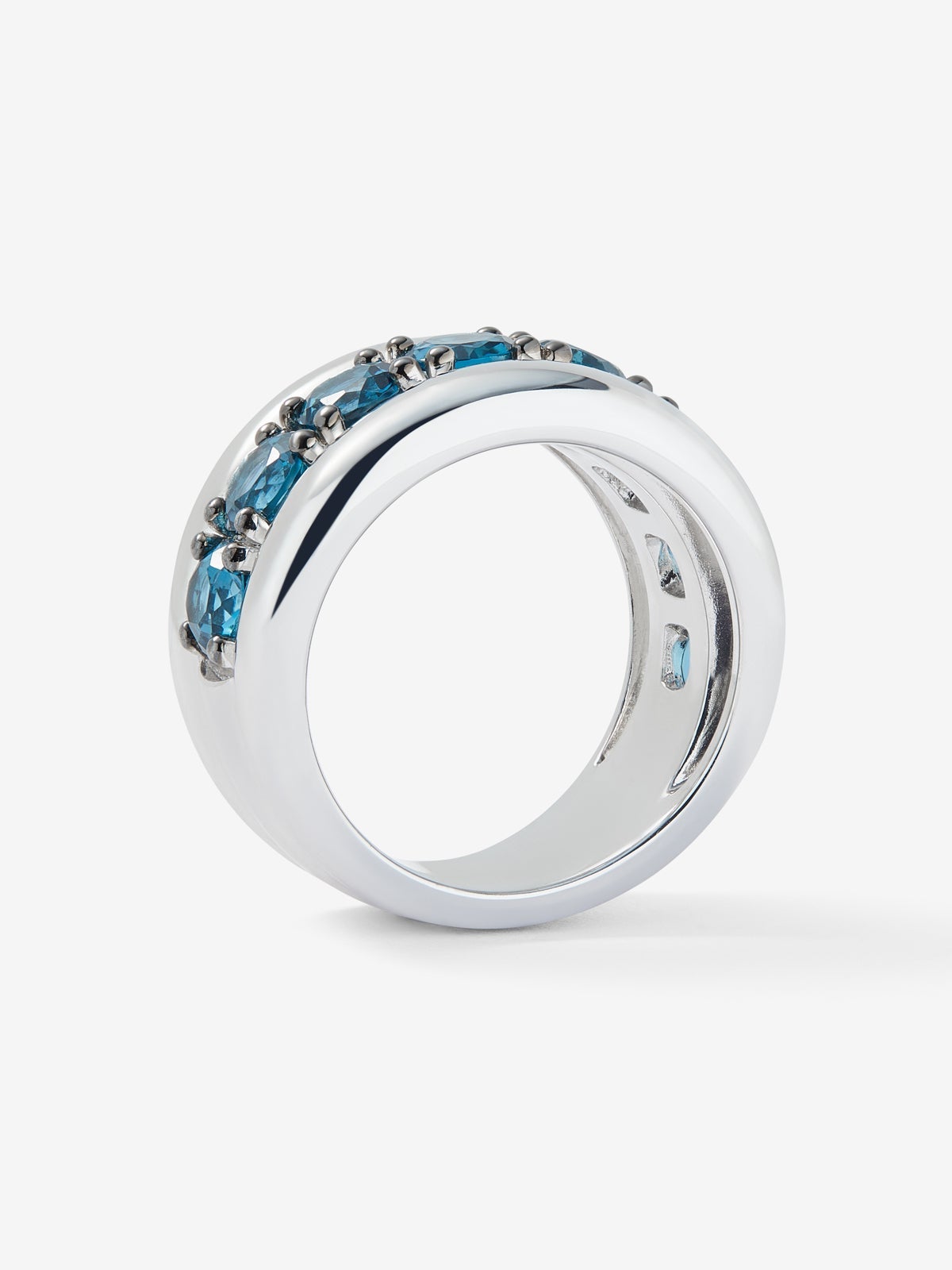 Anillo de plata 925 con pavé de topacios azul london en talla brillante