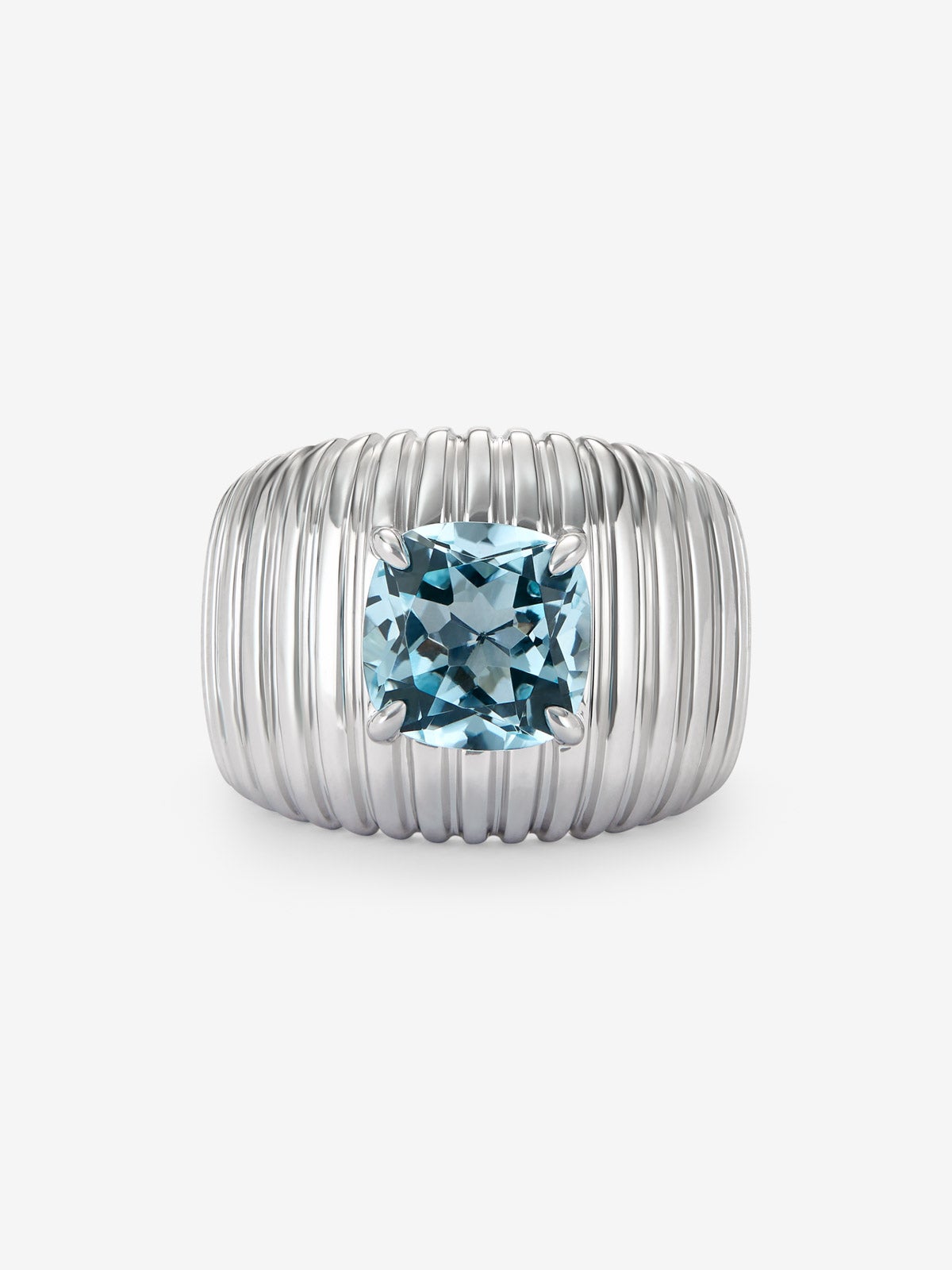 Anillo gallonado de plata 925 con topacio azul Sky