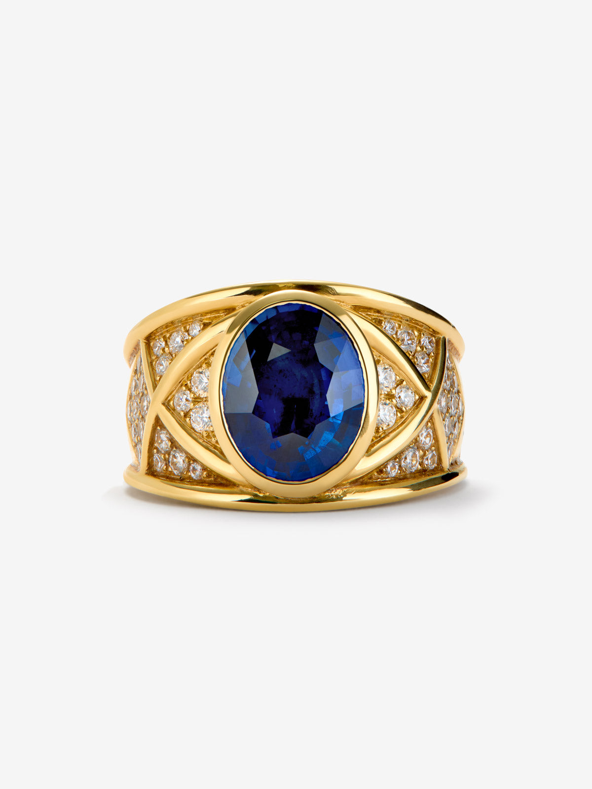 Anillo de oro amarillo de 18K con zafiro azul vivid en talla oval de 4,6 cts y 40 diamantes en talla brillante con un total de 0,5 cts