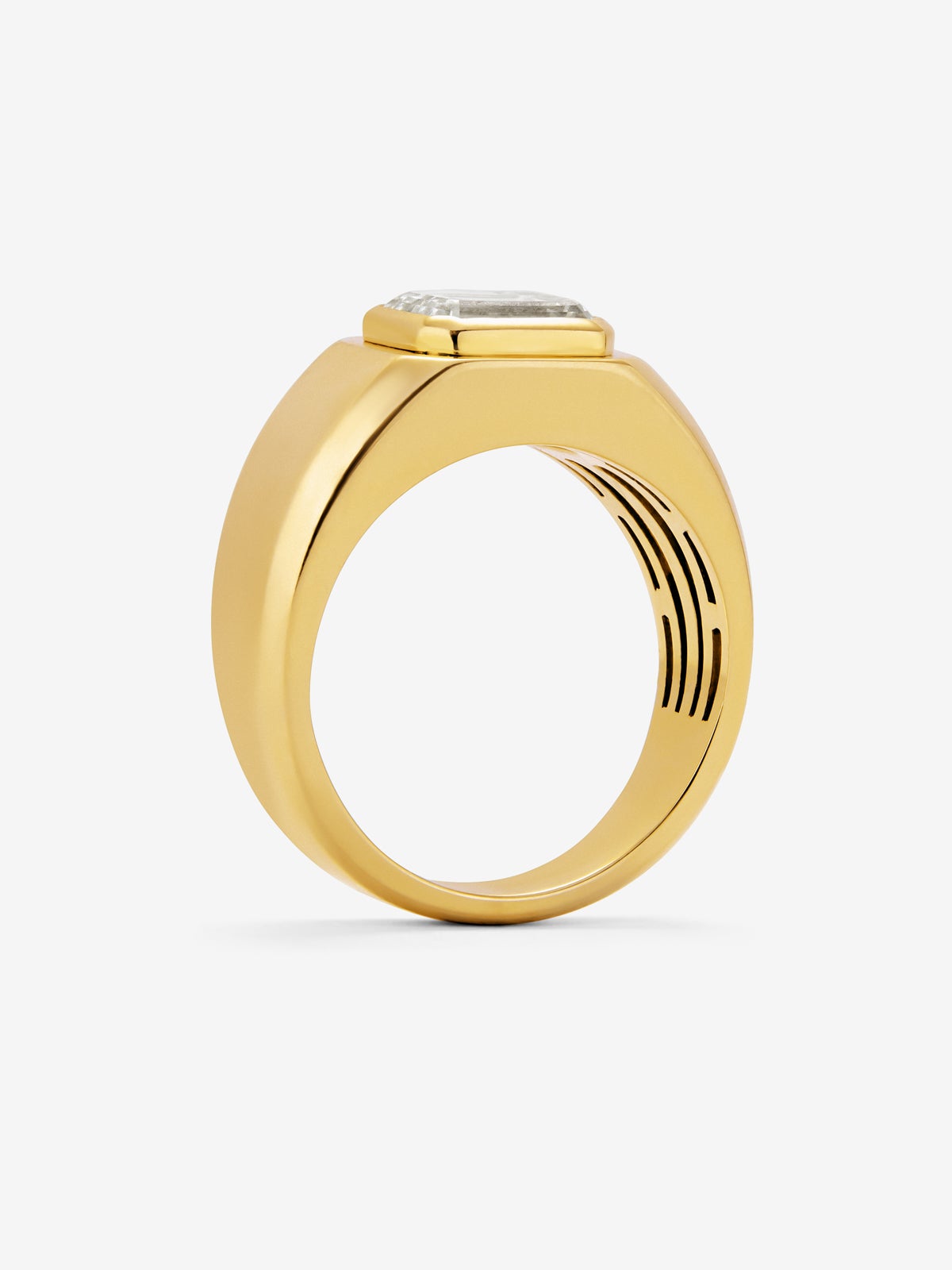 Anillo de oro amarillo de 18K con diamante en talla esmeralda de 1,5 ct