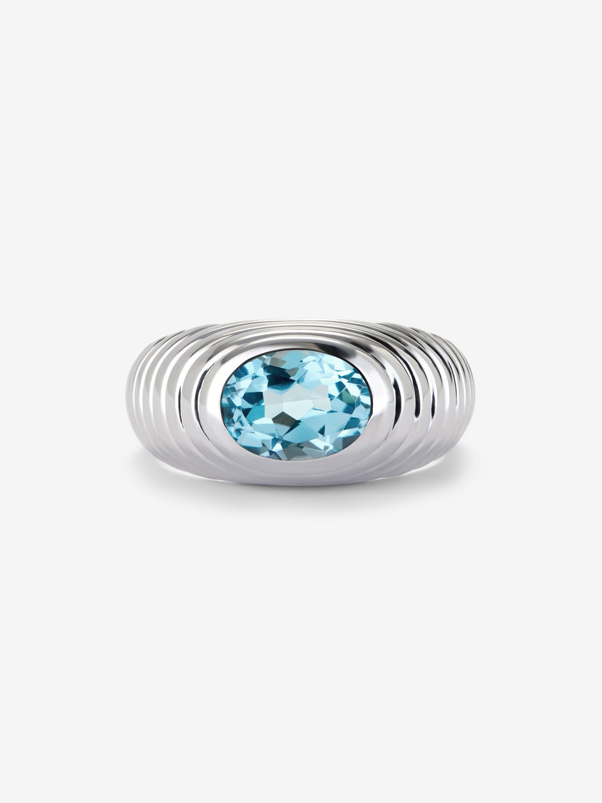 Anillo de plata 925 con topacio azul sky
