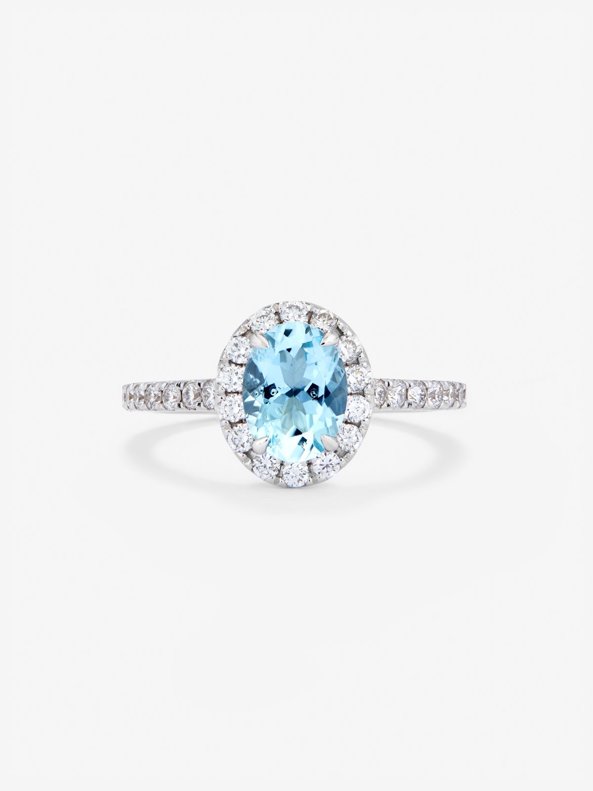 Anillo de oro blanco de 18K con aguamarina y diamantes