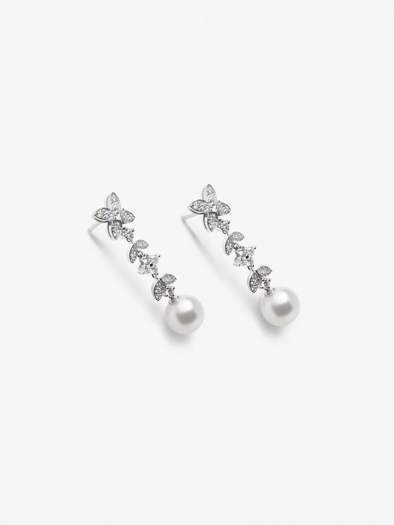 18K white gold earrings with 62 brilliant-cut diamonds with a total of 0.99 cts and 2 8.5 mm Akoya pearls image number 2