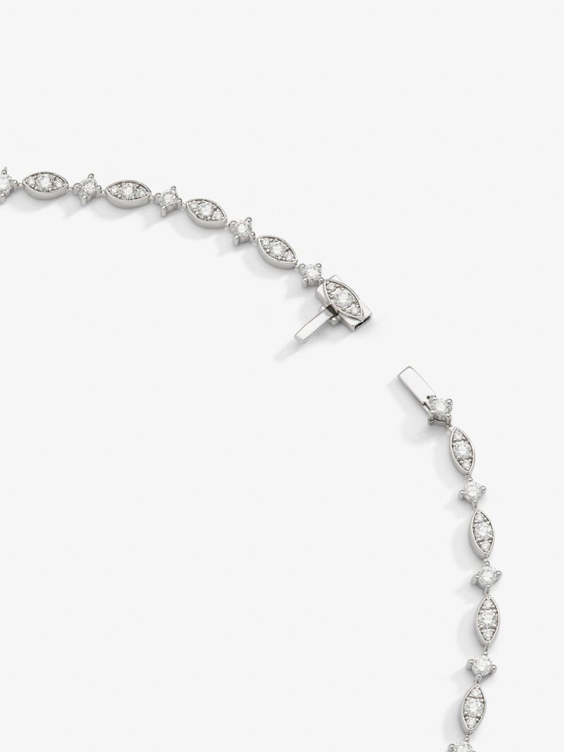 18K white gold necklace with pear-cut intense blue sapphires and 6.48 ct brilliant-cut white diamonds image number 4
