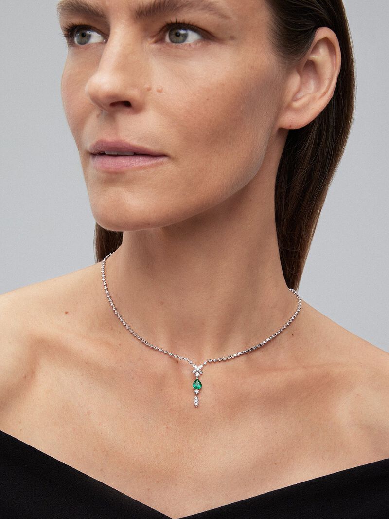18K White Gold Rivière Collar with Green Esmeralda in 1.24 cts and white diamonds in a brilliant 0.41 CTS diamonds image number 1