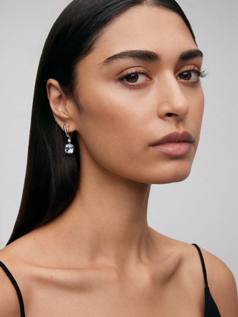 18K yellow gold earrings with cushion-cut sky blue topazes and 2 brilliant-cut diamonds with a total of 0.21 cts image number 3