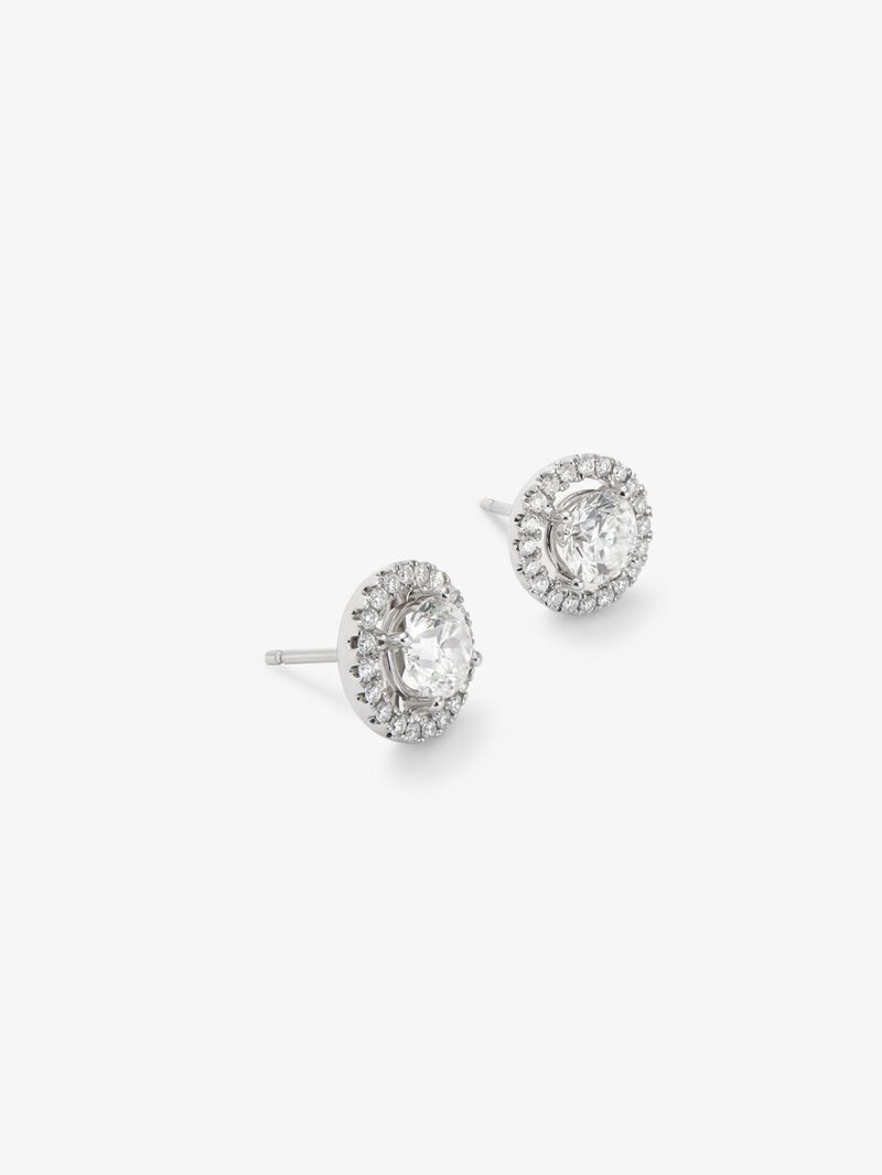 18K white gold earrings with 36 brilliant-cut diamonds with a total of 2.26 cts image number 2