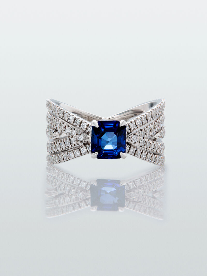 18K white gold multi-arm ring with octagonal-cut blue sapphire of 1.44 cts and brilliant-cut diamonds with a total of 1.04 cts image number 2