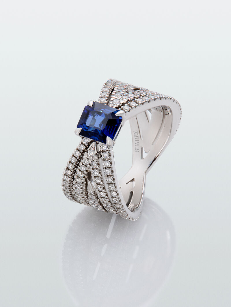 18K white gold multi-arm ring with octagonal-cut blue sapphire of 1.44 cts and brilliant-cut diamonds with a total of 1.04 cts image number 0