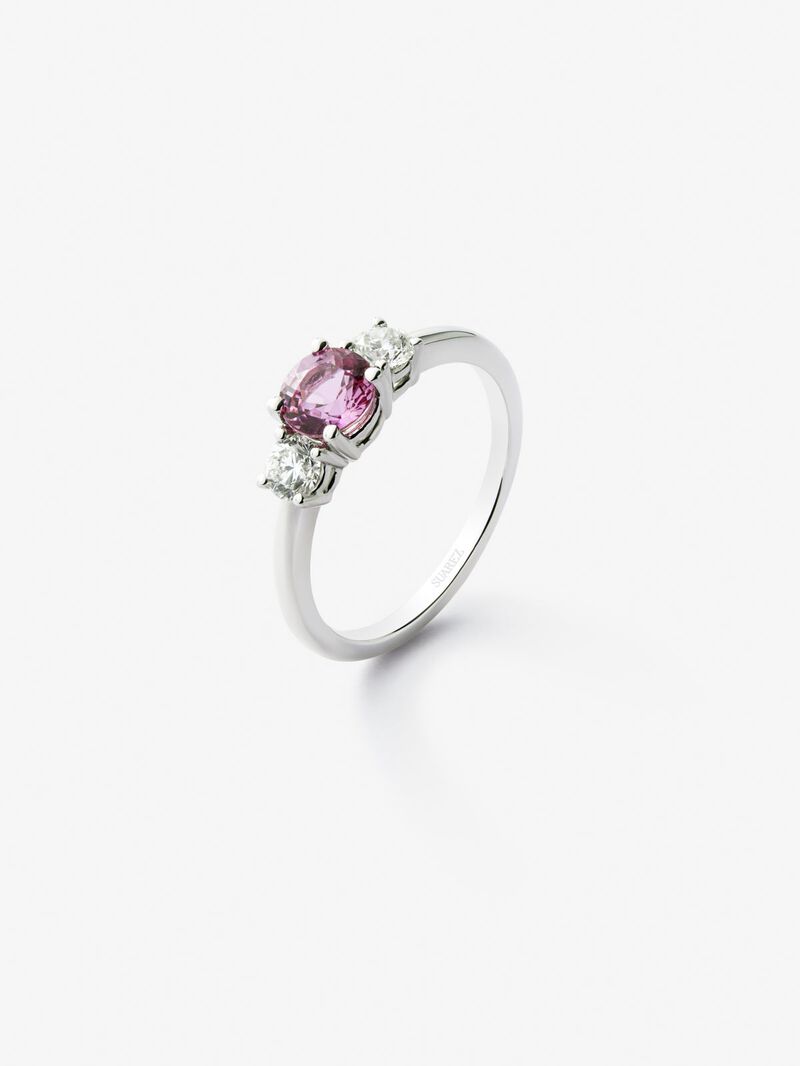 18K white gold triple ring with brilliant-cut pink sapphire of 0.97 cts and 2 brilliant-cut diamonds with a total of 0.2 cts image number 0