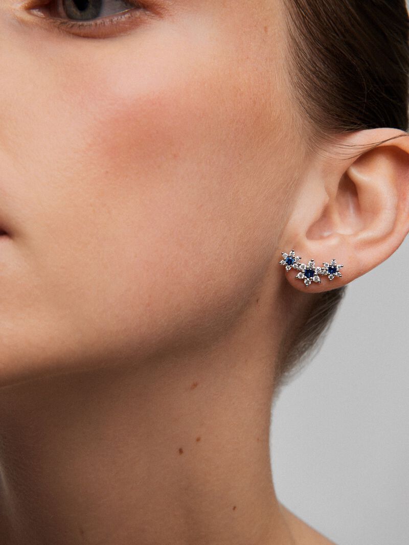 18K white gold climbing earrings with 0.75 ct brilliant-cut diamonds and 0.61 ct brilliant-cut blue sapphires image number 3