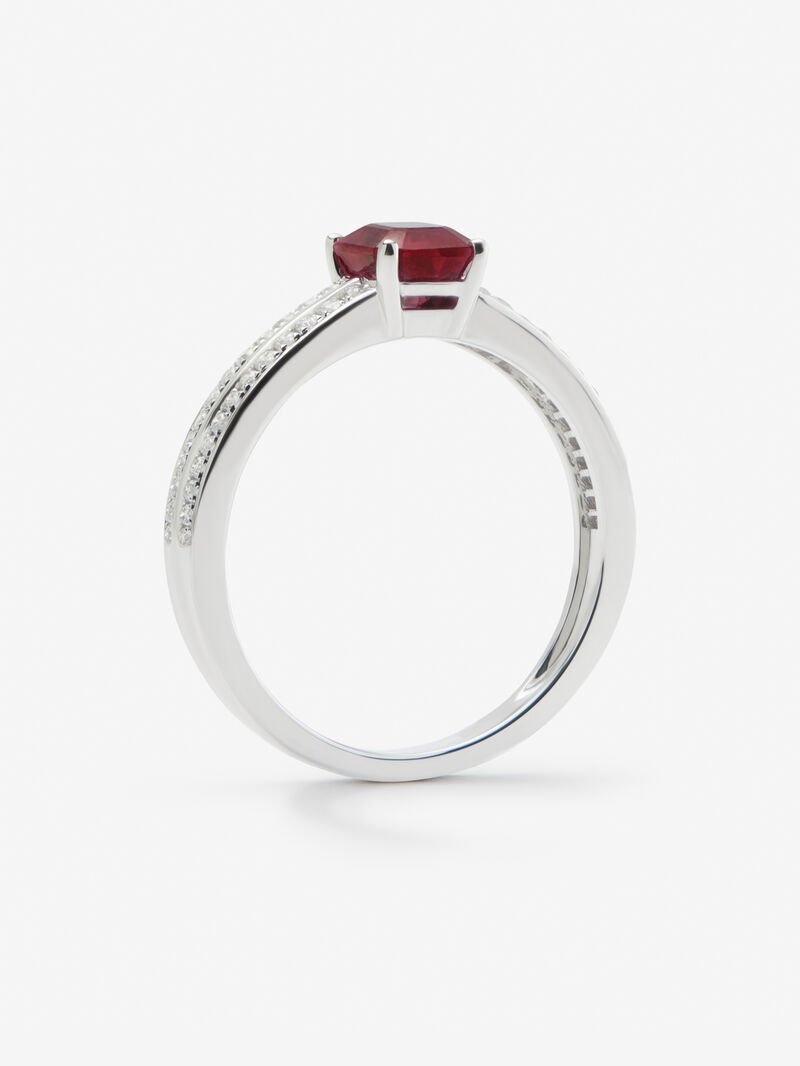 18K white gold ring with octagonal cut ruby ​​of 1,046 cts and 40 brilliant cut diamonds with a total of 0.3 cts image number 2