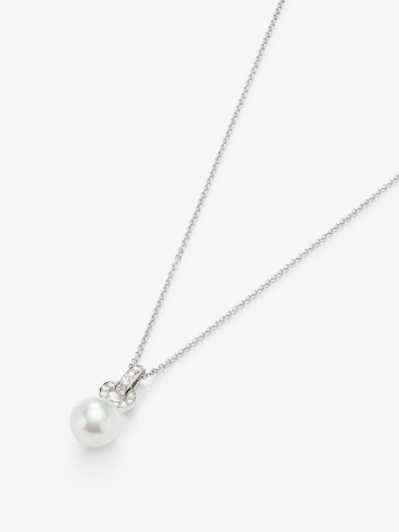 18k white gold chain pendant with a diamond hoop and 9.5mm Australian pearl image number 2