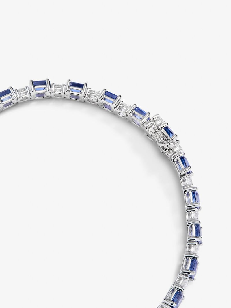 18K white gold rivière bracelet with 26 octagonal-cut blue sapphires with a total of 9.97 cts and 26 brilliant-cut diamonds with a total of 2.95 cts image number 4