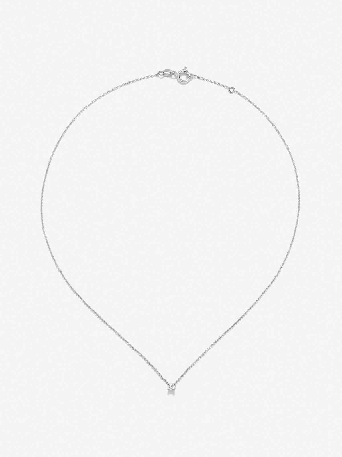 18K white gold chain pendant with solitary diamond