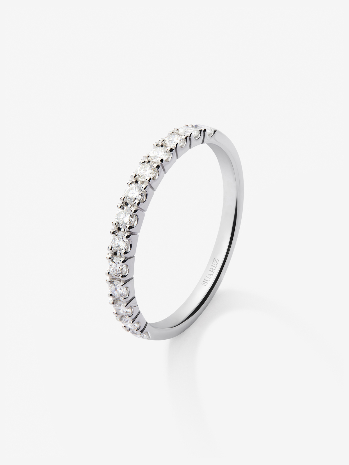 Half ring in 18K white gold with 13 brilliant-cut diamonds with a total of 0.37 cts